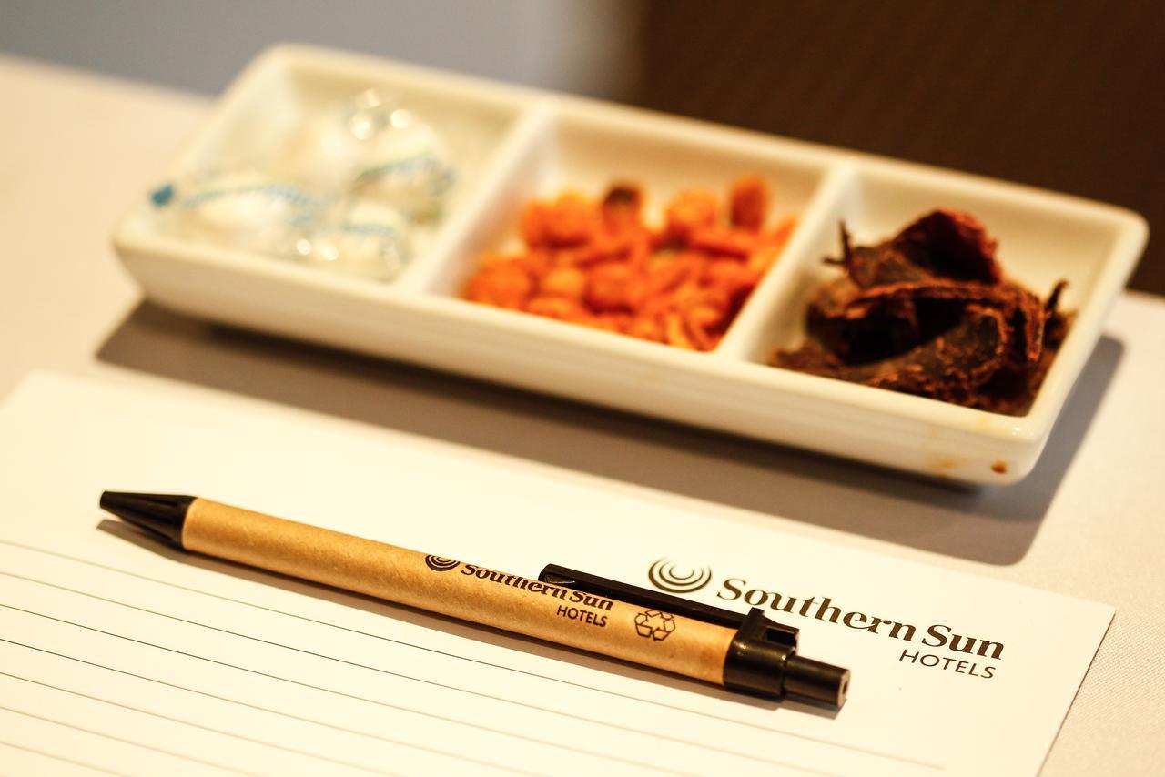 Southern Sun 内尔斯普雷特 外观 照片